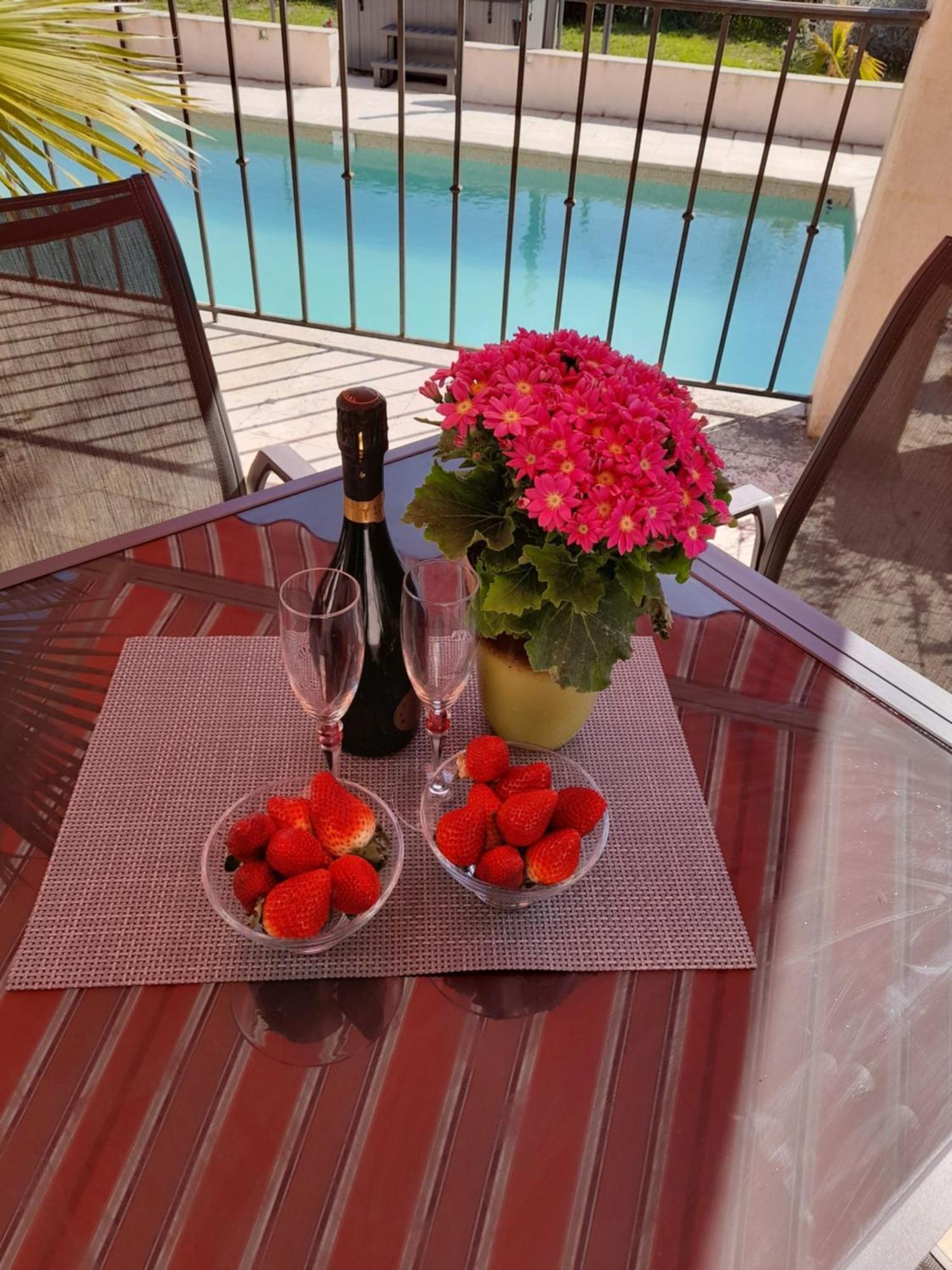 Villa Azur Lorgues Bagian luar foto